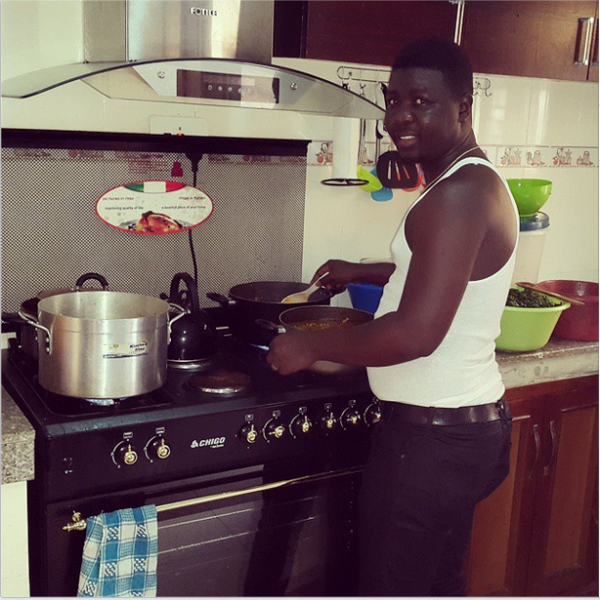 Seyi Law Shows His Skills in the Kitchen
