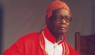 Is Oba of Benin in Conversation with His Ancestors?
