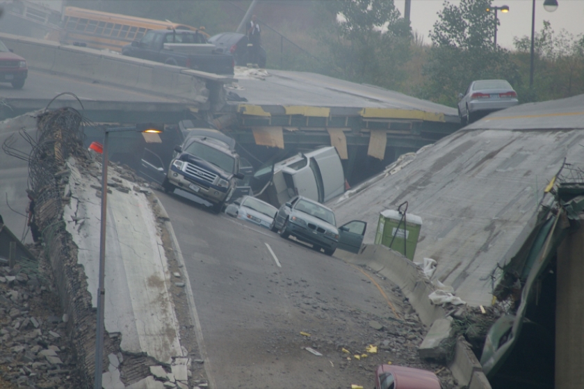 wpid-i-35w-bridge_collapse-minneapolis-20070801.jpg