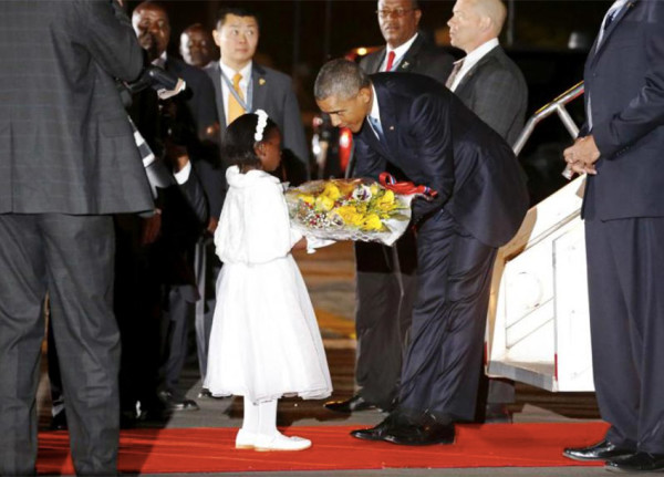 Meet Joan Wamaitha: The 8 Year Old Orphan Who Got to Welcome Obama When He Arrived in Kenya