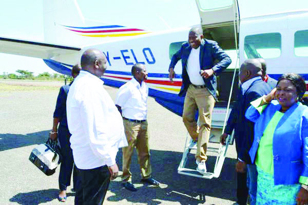 Ex Pres. Jonathan & Wife Storm Kenya

For Vacation