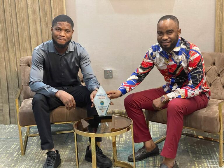 Dr. Godspower Oshodin Honoured by Apples Bite Award for his Contribution to Arts and Literature
