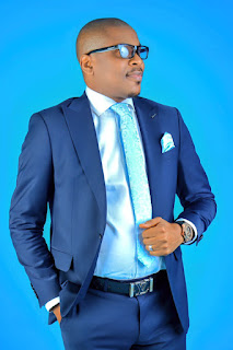 Tunde Olaogun Feeds Senior Citizens To Celebrate Birthday (Photos)