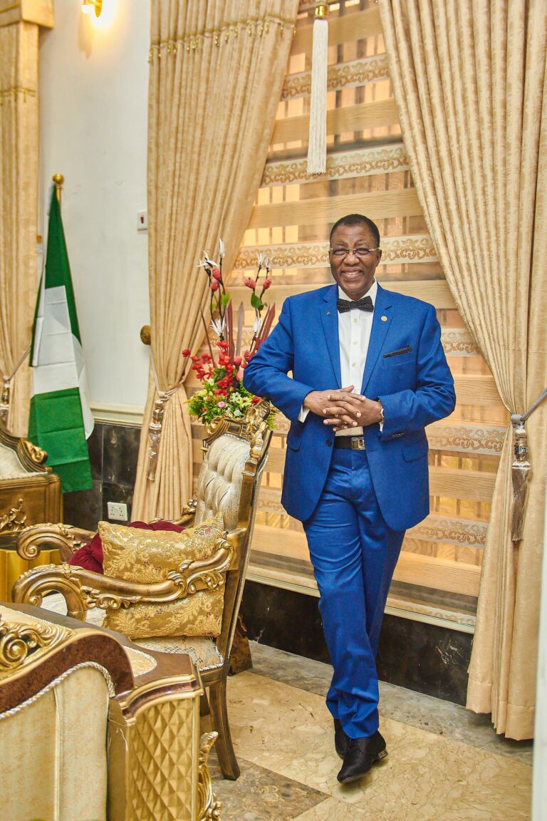Otunba Gbenga Daniel Celebrates Ooni of Ife At 50