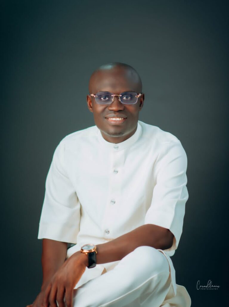 Governor Ayedatiwa Honors Gospel Artist Lekan Remilekun Amos for Contributions to Yoruba Cultural Music