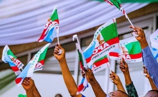 Kasunmu Pushes Grassroots Mobilisation, APC E-Registration Drive in Ikeja, Ojodu