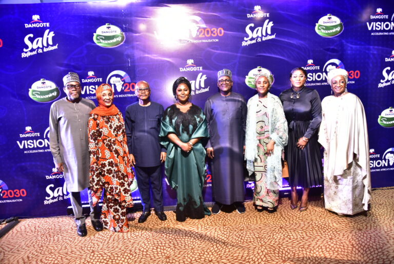 Dangote Salt Splashes trucks, Cash Credits At Customers’ Awards Dinner