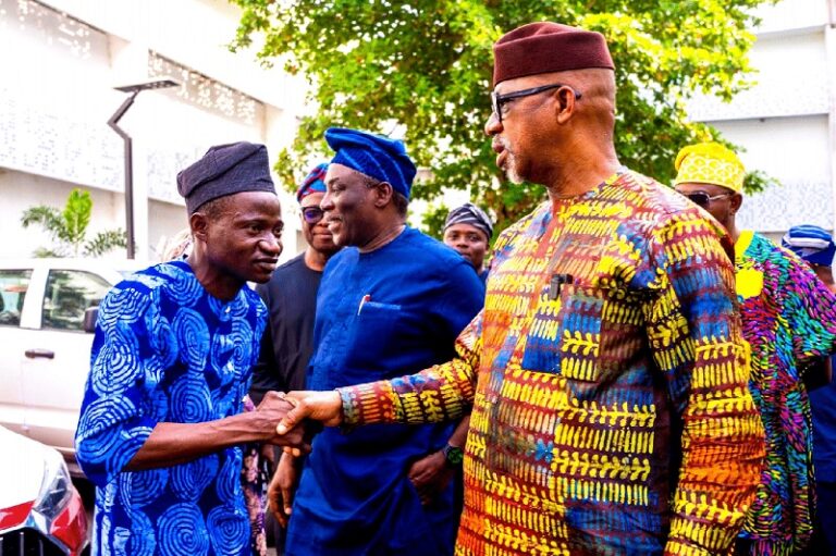 FG, Gov Abiodun Shower Ogun’s Best Teacher with ₦50m, Car, Two-Bedroom Bungalow