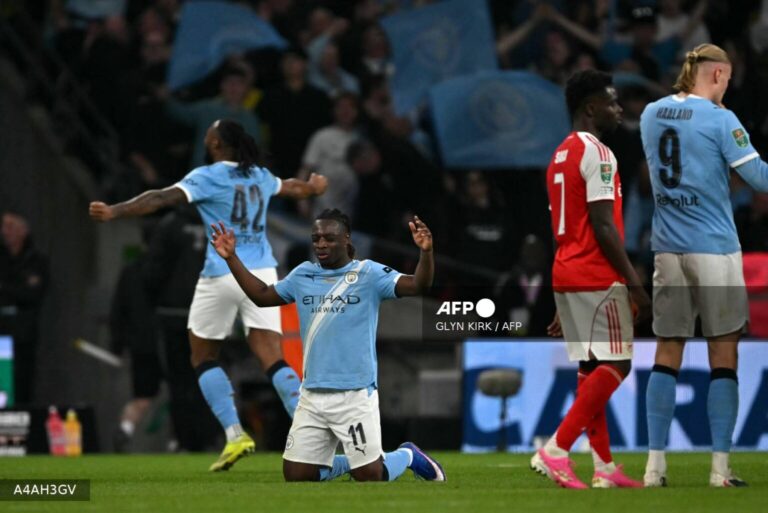 Man City Capitalise on Kepa Blunder to Beat Arsenal, Clinch Ninth League Cup Title