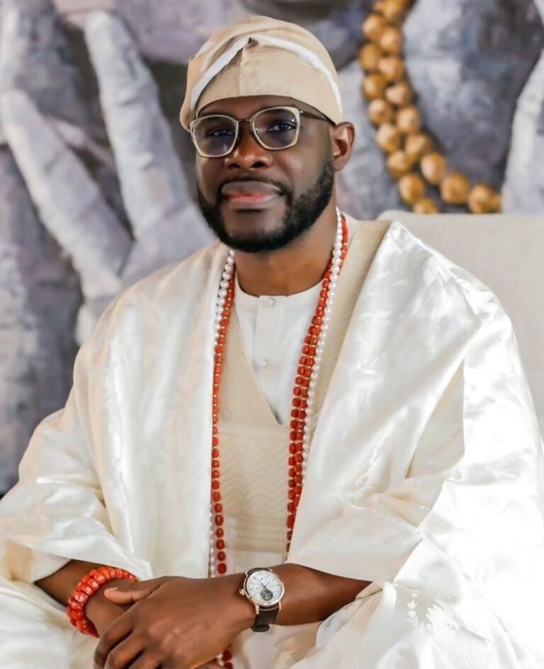 Omooba Abimbola Onabanjo Honours Oba Sikiru Adetona With Moving First-Year Memorial Tribute
